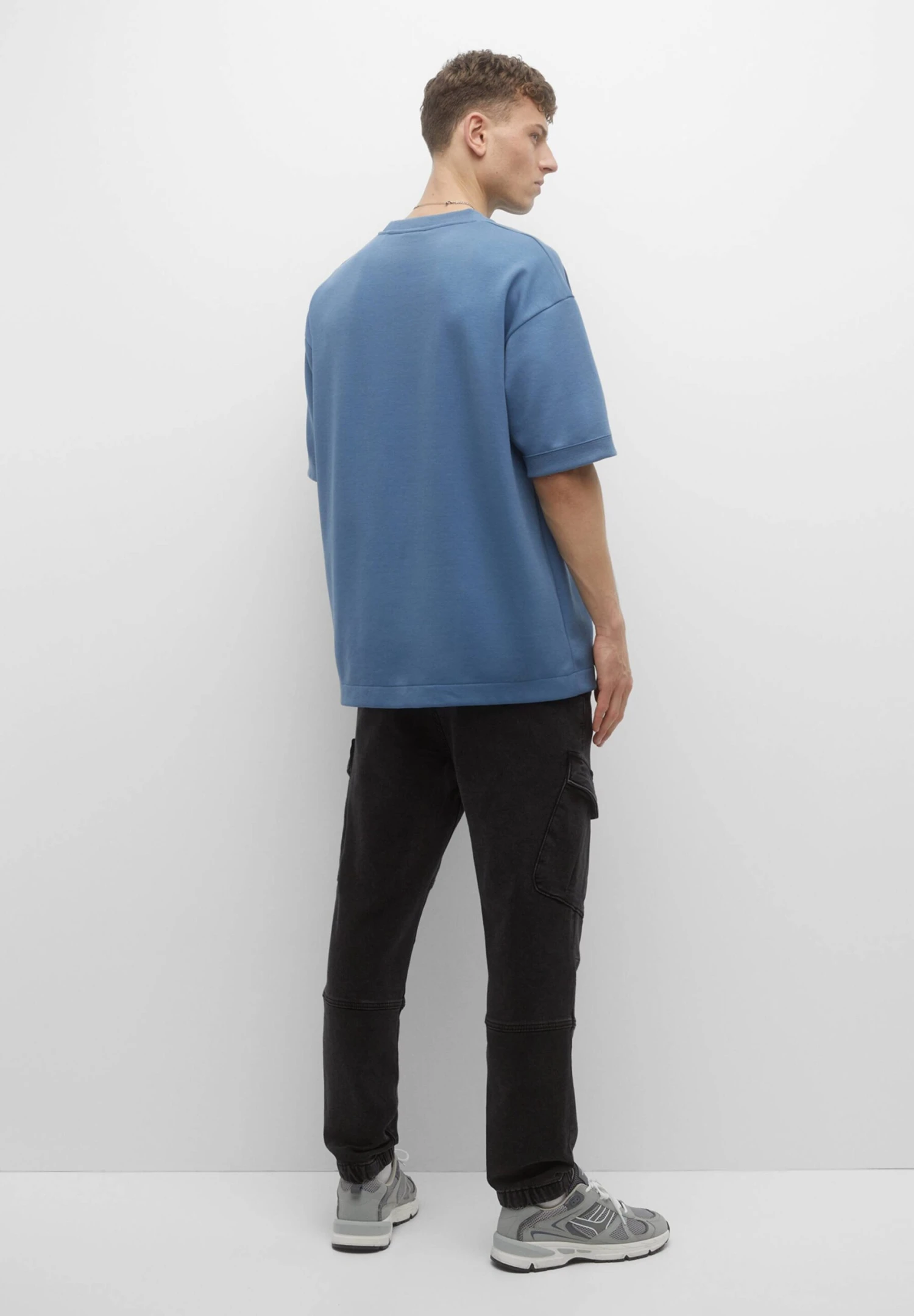 PULL & BEAR Basic Cargo- Jeans Tapered Fit - Black Denim 3 PULL & BEAR Basic Cargo- Jeans Tapered Fit - Black Denim - Afbeelding 3