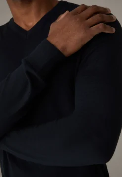 Strellson Longsleeve Vincent - Trui - Navy 9 Strellson Longsleeve Vincent - Trui - Navy -Selected Homme Shop 1137bb6743824210abdf955cc8686228