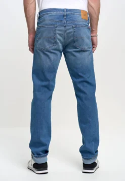 BIG STAR Terry - Straight Leg Jeans - Hellblau -Selected Homme Shop 14e87856f05741acab3a57e95c9f6d2f scaled