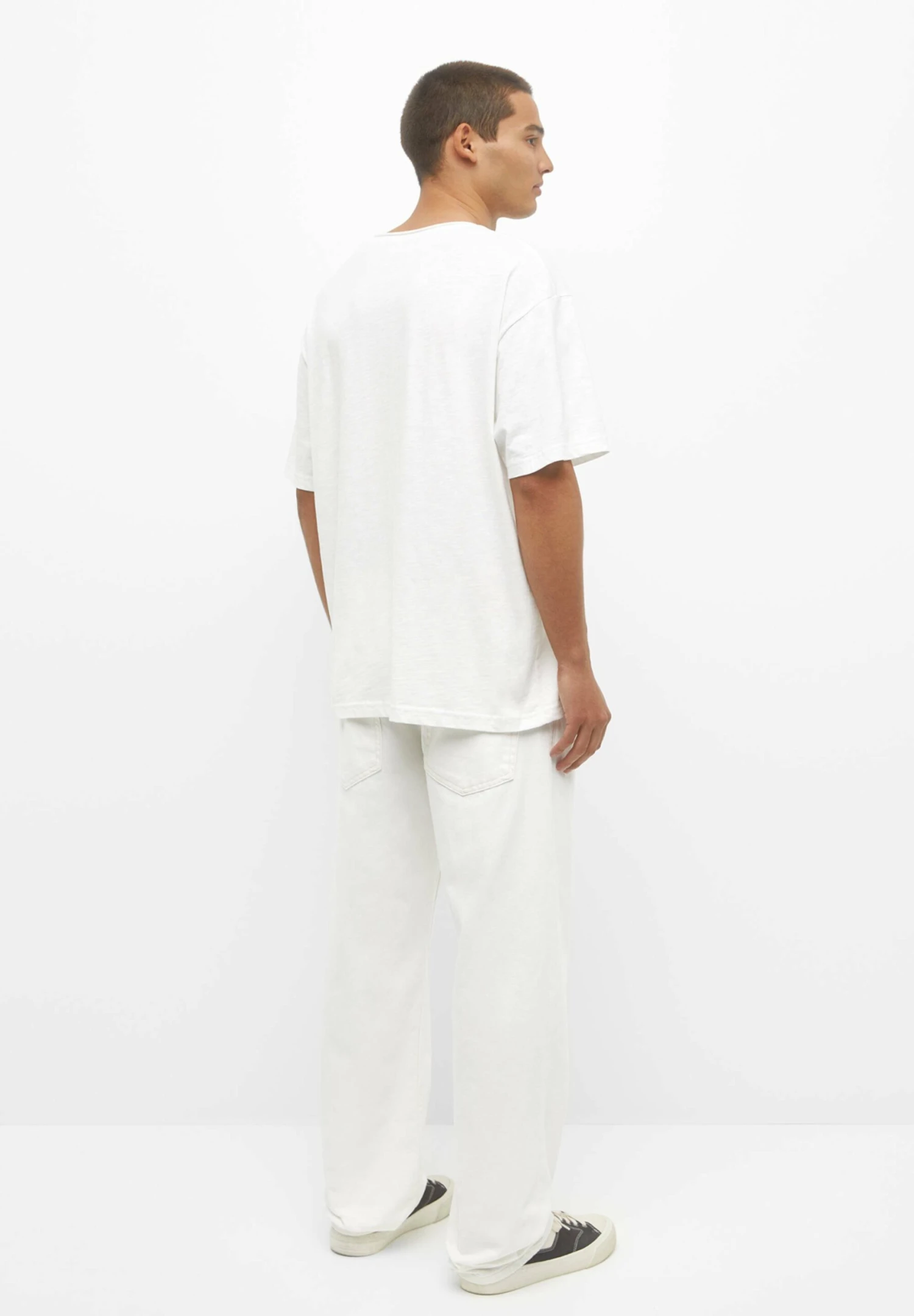 PULL & BEAR Wide Leg- Relaxed Fit Jeans - White 3 PULL & BEAR Wide Leg- Relaxed Fit Jeans - White - Afbeelding 3