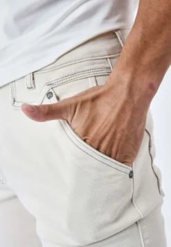 Surpiqûre Contrastée - Slim Fit Jeans - Ivoire 9 Surpiqûre Contrastée - Slim Fit Jeans - Ivoire -Selected Homme Shop 1c3a50214e3147a5a2acd1e5dcdcb80a