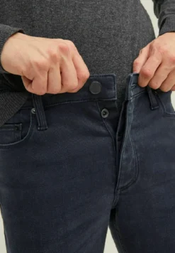 Jack & Jones Slim Fit Jeans - Blue Denim 12 Jack & Jones Slim Fit Jeans - Blue Denim -Selected Homme Shop 263f4e8e6e2d4671a2f8e01b268ad4ce