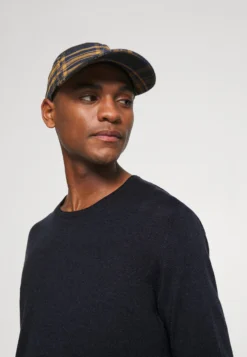 Selected Homme Rome LsCrew Neck B Noos - Trui - Dark Sapphire 12 Selected Homme Rome LsCrew Neck B Noos - Trui - Dark Sapphire -Selected Homme Shop 2ac940ac042647b8b10bed3168191f54 scaled