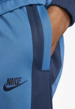 Nike Sportswear Sport Essen - Trainingspak - Dark Marina Blue Midnight Navy Dark Marina Blue Dark Marina Blue 12 Nike Sportswear Sport Essen - Trainingspak - Dark Marina Blue Midnight Navy Dark Marina Blue Dark Marina Blue -Selected Homme Shop 326a0f27f93848f8bd6eb9dfec481e1b