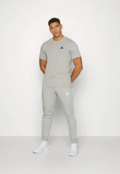 Adidas Sportswear Trainingsbroek - Medium Grey Heather 11 Adidas Sportswear Trainingsbroek - Medium Grey Heather -Selected Homme Shop 3c4ff44f7deb40709d274caeeb71b2e7 scaled