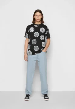 HUF Cromer Signature Pant - Relaxed Fit Jeans - Light Blue 11 HUF Cromer Signature Pant - Relaxed Fit Jeans - Light Blue -Selected Homme Shop 5dc9448cd6884791824fa6855df0c12b scaled