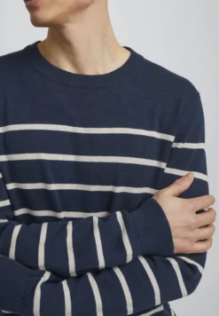 Solid Brice- Trui - Insignia Blue 12 Solid Brice- Trui - Insignia Blue -Selected Homme Shop 802676325558490084c3795ddbf141ed scaled