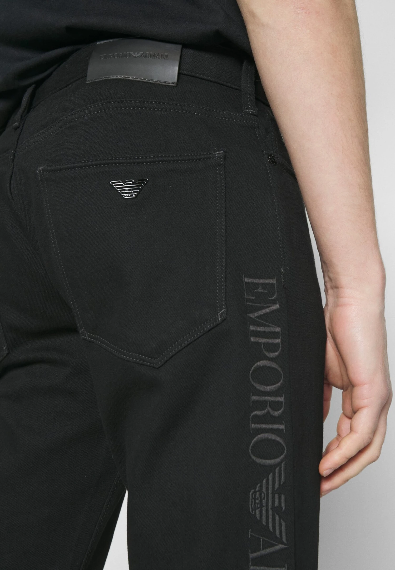 Emporio Armani Pockets Pant - Slim Fit Jeans - Black 6 Emporio Armani Pockets Pant - Slim Fit Jeans - Black - Afbeelding 6