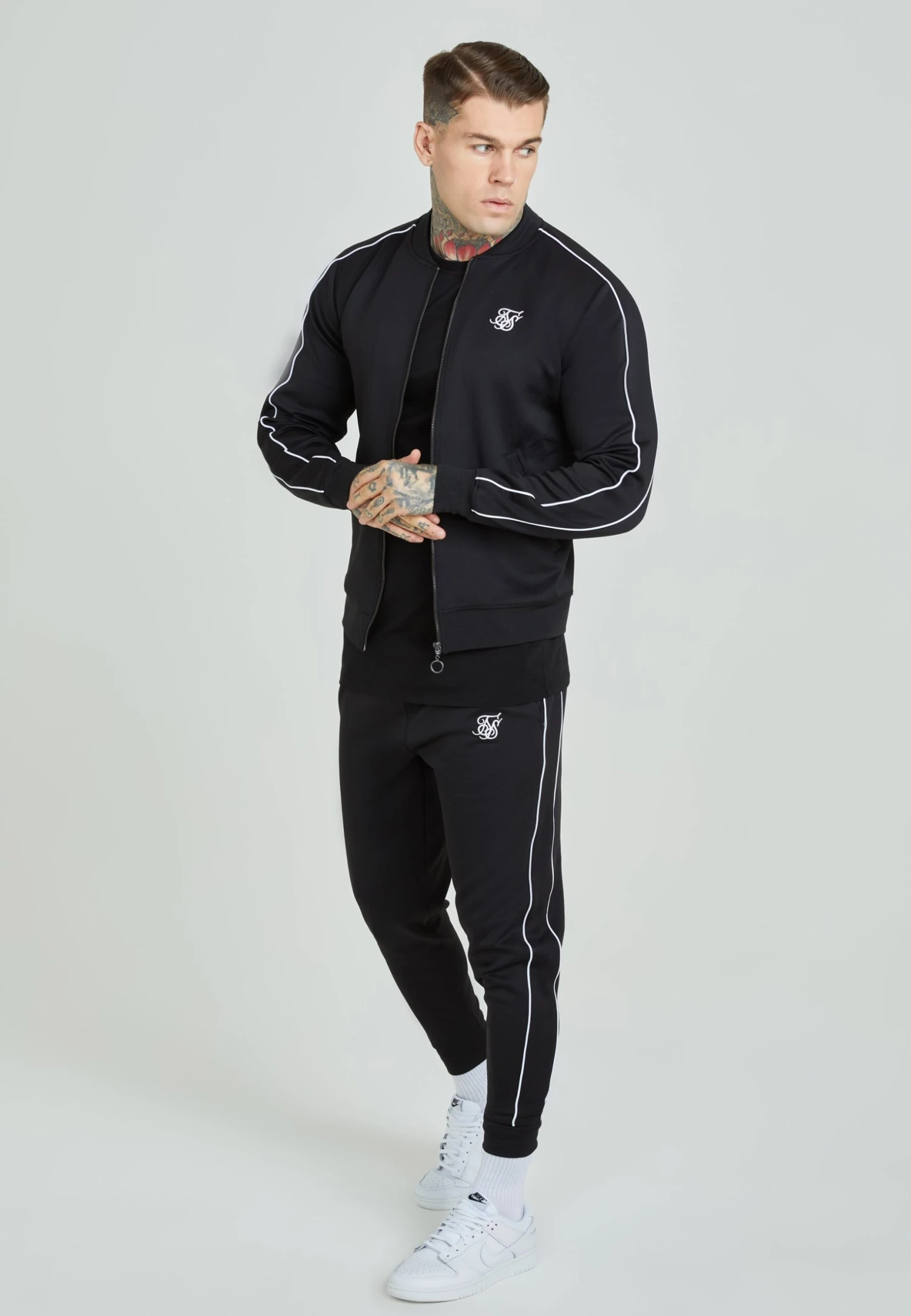 SikSilk Muscle Fit Panelled - Trainingspak - Black 1 SikSilk Muscle Fit Panelled - Trainingspak - Black