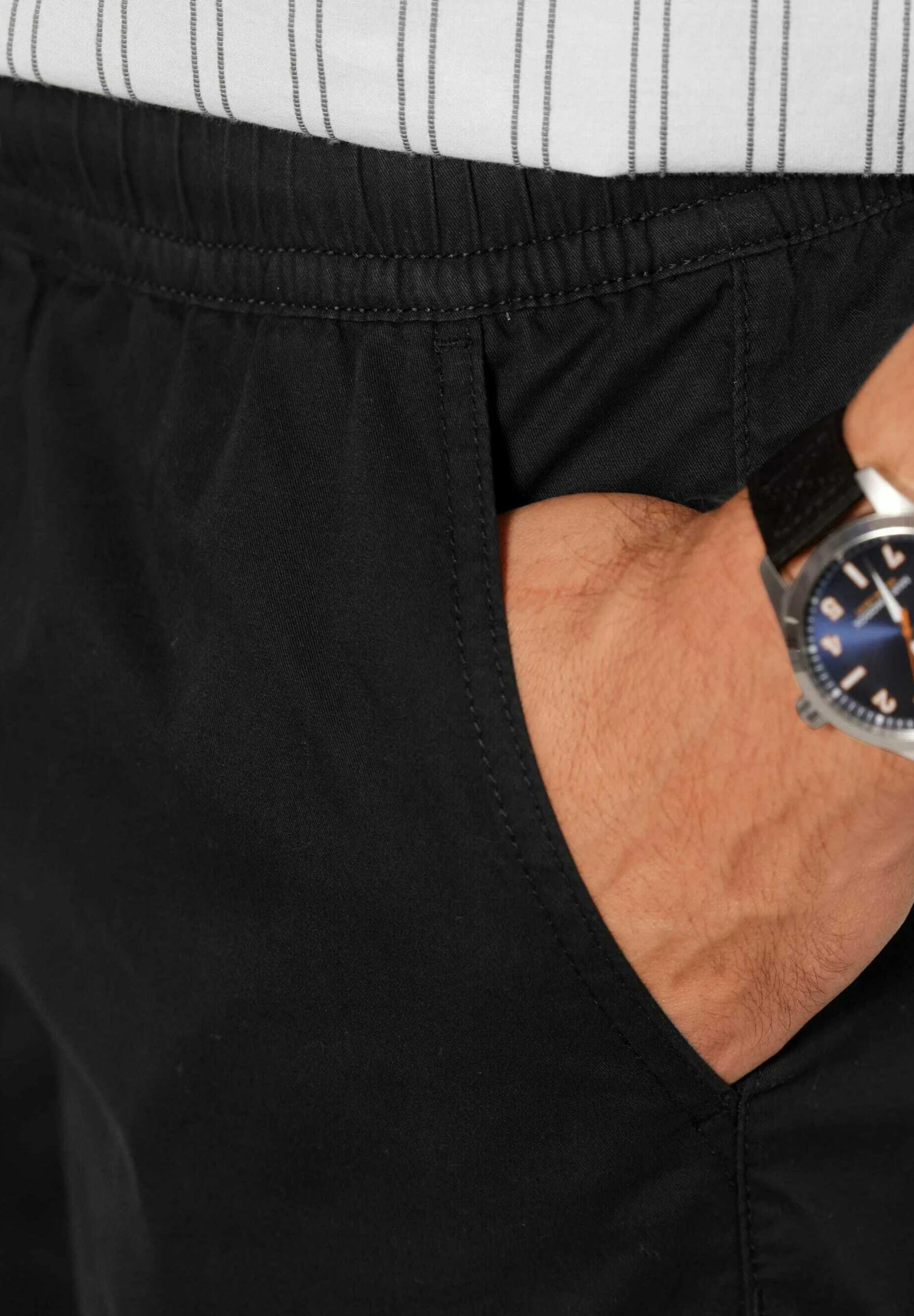 Schlupfbermuda - Trainingsbroek - Schwarz 6 Schlupfbermuda - Trainingsbroek - Schwarz - Afbeelding 6