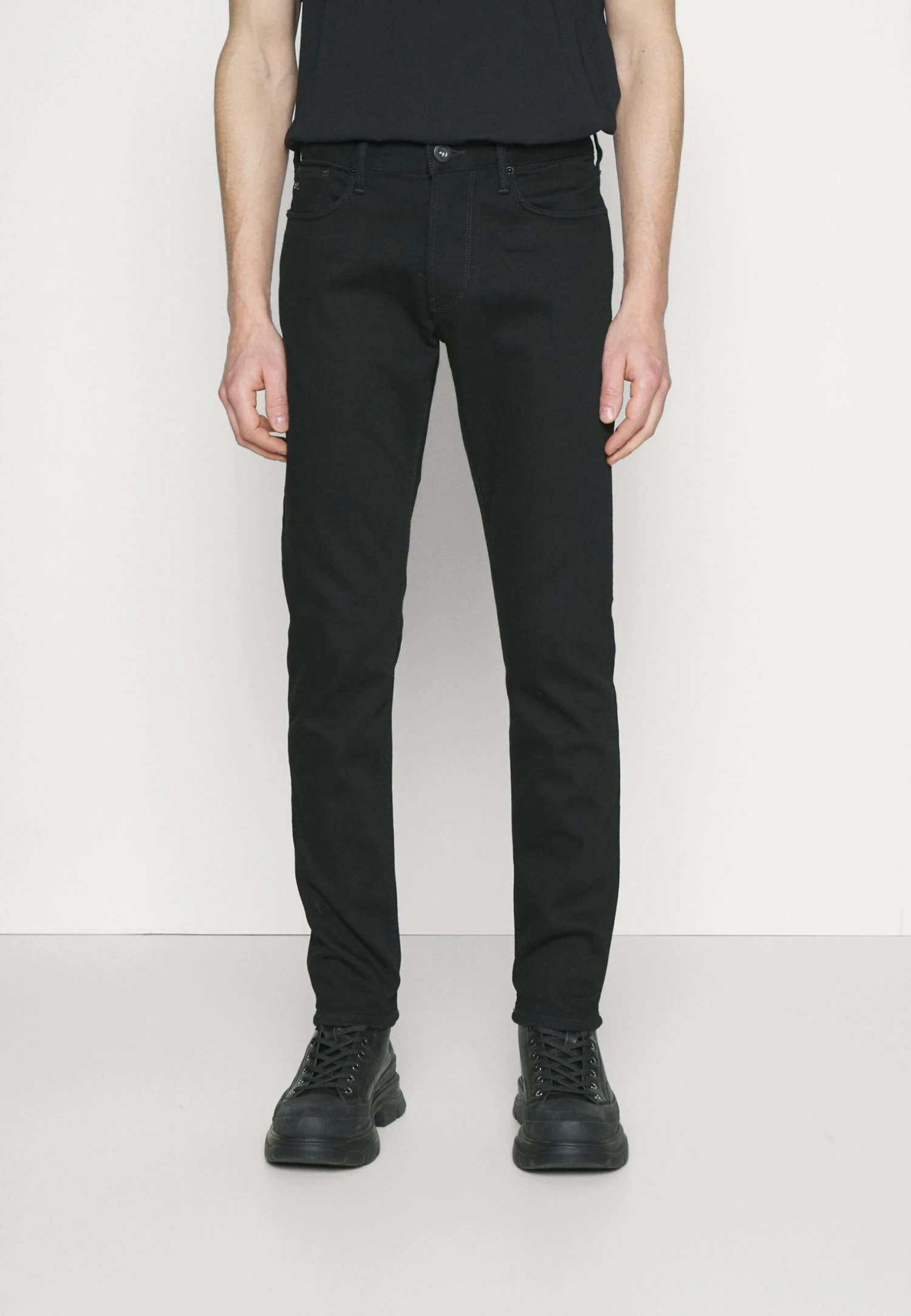 Emporio Armani Pockets Pant - Slim Fit Jeans - Black 1 Emporio Armani Pockets Pant - Slim Fit Jeans - Black