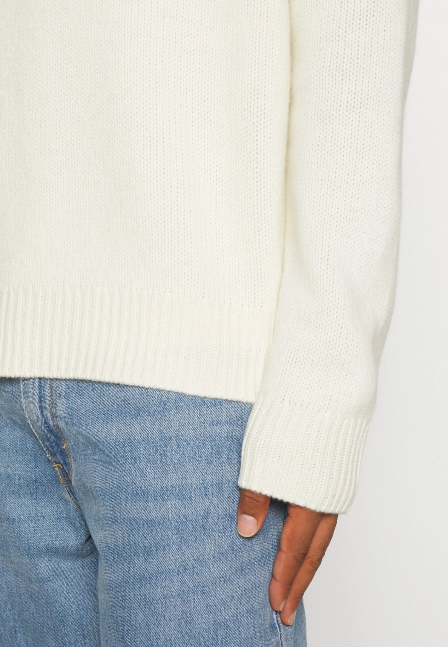 ARKET Sanit Oversized Crew - Trui - White 6 ARKET Sanit Oversized Crew - Trui - White - Afbeelding 6