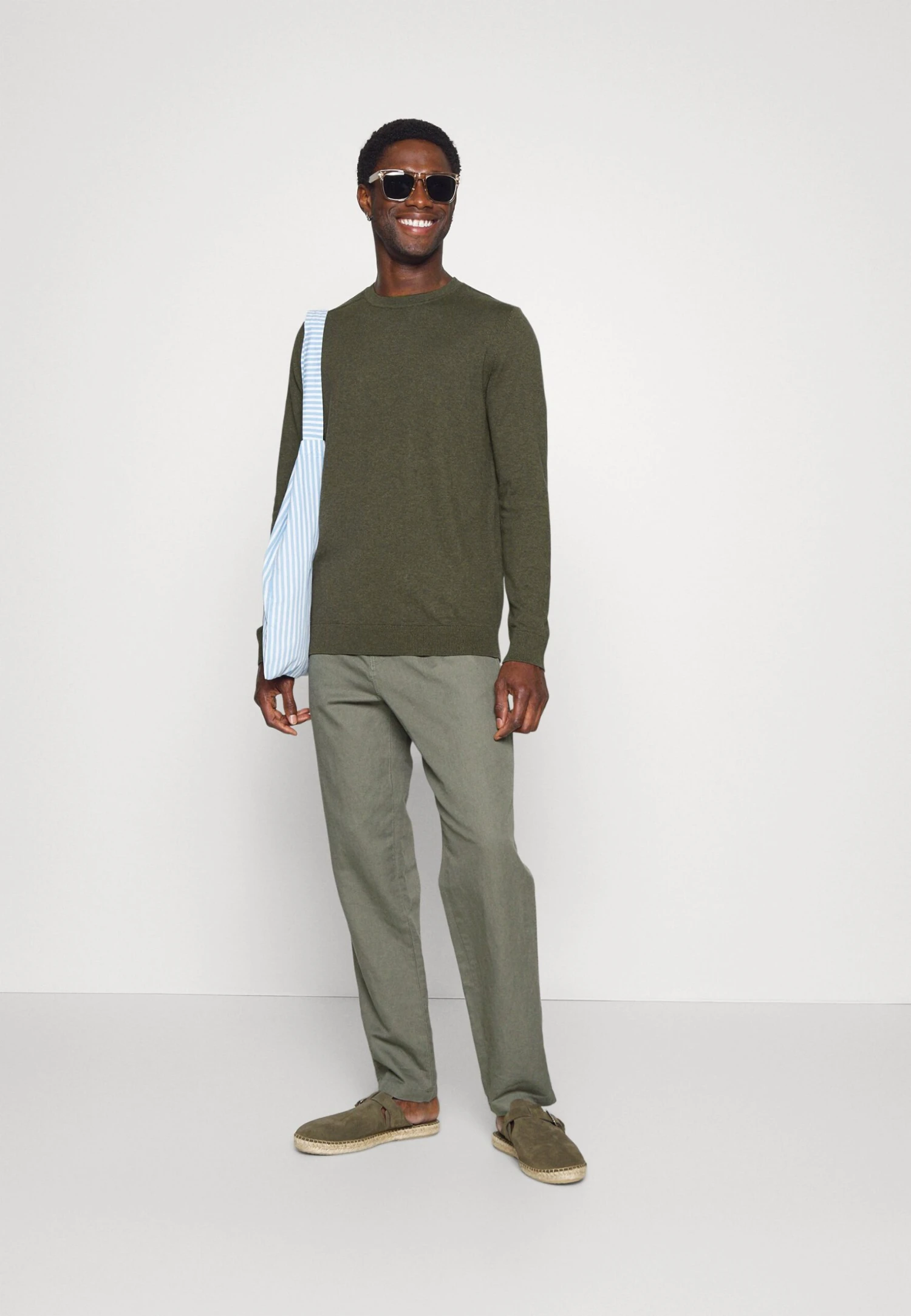 Selected Homme Slhberg Crew Neck B Noos - Trui - Forest Night Melange 2 Selected Homme Slhberg Crew Neck B Noos - Trui - Forest Night Melange - Afbeelding 2