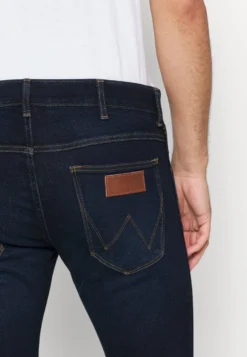 Wrangler Bryson - Jeans Skinny Fit - The Outlaw 9 Wrangler Bryson - Jeans Skinny Fit - The Outlaw -Selected Homme Shop 9ef389562de5485797659e2821216869 scaled