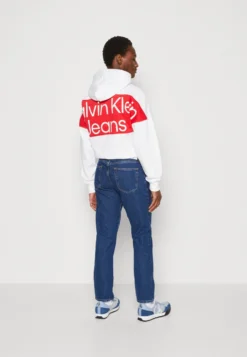 Calvin Klein Jeans Authentic Straight - Straight Leg Jeans - Denim Dark -Selected Homme Shop a83dbef2e7554afd88f2bda0603a2a08 scaled