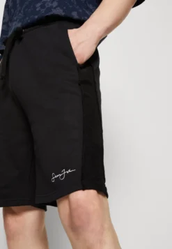 Sean John Script Logo - Shorts - Black 11 Sean John Script Logo - Shorts - Black -Selected Homme Shop a97c59054b5e4675b397241edc802aee scaled