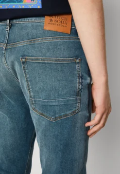 Scotch & Soda Ralston- Slim Fit Jeans - Live And Dark 11 Scotch & Soda Ralston- Slim Fit Jeans - Live And Dark -Selected Homme Shop b1a83eee8864457c9820ab807af1d6f4 scaled