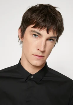 Emporio Armani Manica Lunga - Zakelijk Overhemd - Nero -Selected Homme Shop b3b13a6a18aa4f76bb5596538edcfdfc scaled