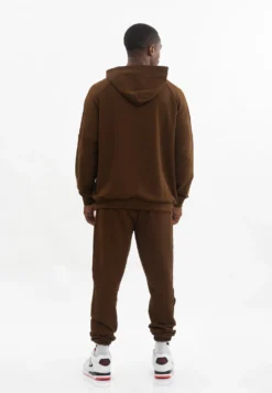 Oversize Set - Trainingspak - Brown 9 Oversize Set - Trainingspak - Brown -Selected Homme Shop b84c3f43632741c6ad0616eee5e68e3e scaled