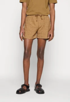 Circle Embroidered Sport - Trainingsbroek - Caramel 9 Circle Embroidered Sport - Trainingsbroek - Caramel -Selected Homme Shop c1e5664f22b745ffafc47a4c77c3902d scaled