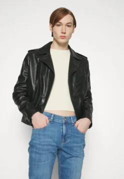 7 For All Mankind Jeans Tapered Fit - Light Blue -Selected Homme Shop dd6e05bf687044508a31778a45ffbda8 scaled