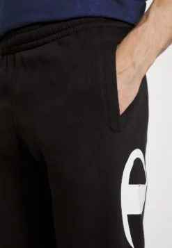 Champion Classic Cuff Pants Maxi Logo - Trainingsbroek - Black 11 Champion Classic Cuff Pants Maxi Logo - Trainingsbroek - Black -Selected Homme Shop eab0b8cc8dc049389cb66bbd9001874f scaled