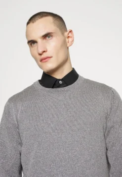 Hugo Slurex - Trui - Silver -Selected Homme Shop ee224bfd1b804770997ead8e9e2af6c6 scaled