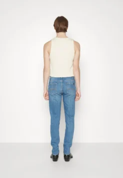 7 For All Mankind Jeans Tapered Fit - Light Blue -Selected Homme Shop f728236cd9c54034914657e424b0ba27 scaled