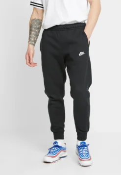 Nike Sportswear Club - Trainingsbroek - Black